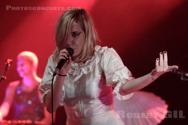 AUSTRA - 2013-11-07 - PARIS - La Cigale - 